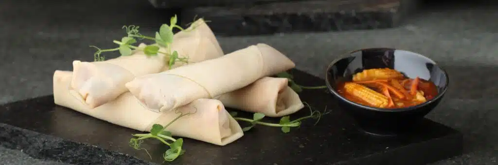 Spring rolls με κοτόπουλο και λαχανικά