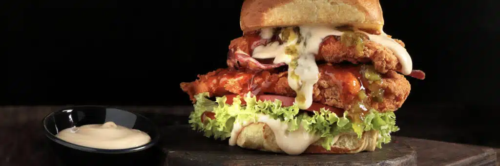 Crusty chicken burger 2550x850