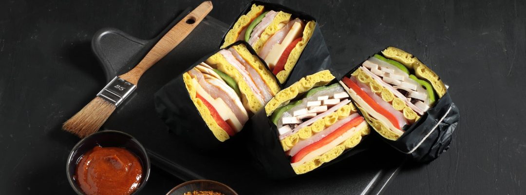 Pita club sandwich