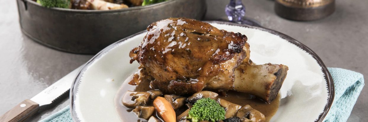 Χοιρινό κότσι στο φούρνο με μπύρα