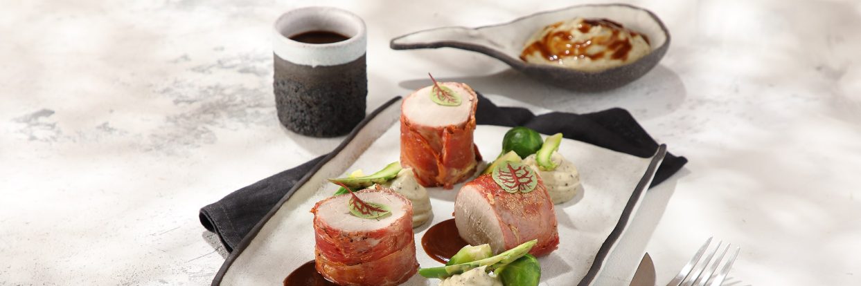 Ψαρονέφρι τυλιχτό με speck πουρές πατάτας με τρούφα